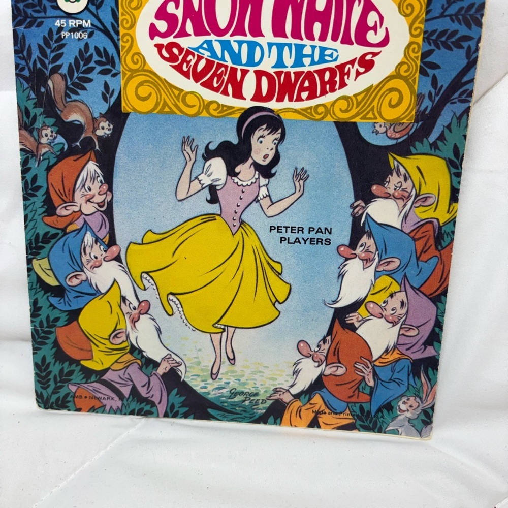 Snow White & The Seven Dwarfs Peter Pan Records 45 RPM Extended Play - Picture 2 of 4